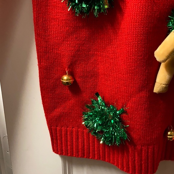 Forever 21 Christmas Sweater - Picture 2 of 3